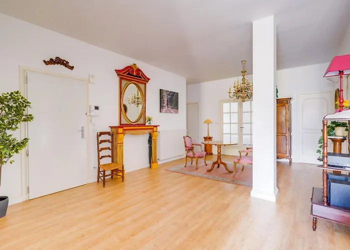 Lovely Apartment With Exceptional Terrace